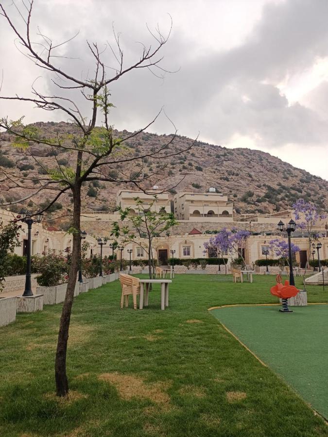 Fiori Resort Ta'if Extérieur photo